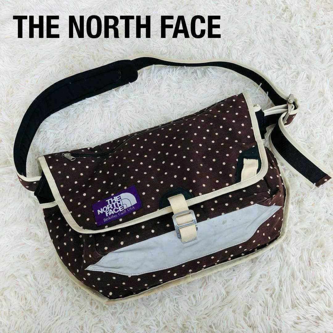 THE NORTH FACE(ザノースフェイス)のTHE NORTH FACEノースフェイスドット柄メッセンジャーバッグ水玉柄 レディースのバッグ(メッセンジャーバッグ)の商品写真