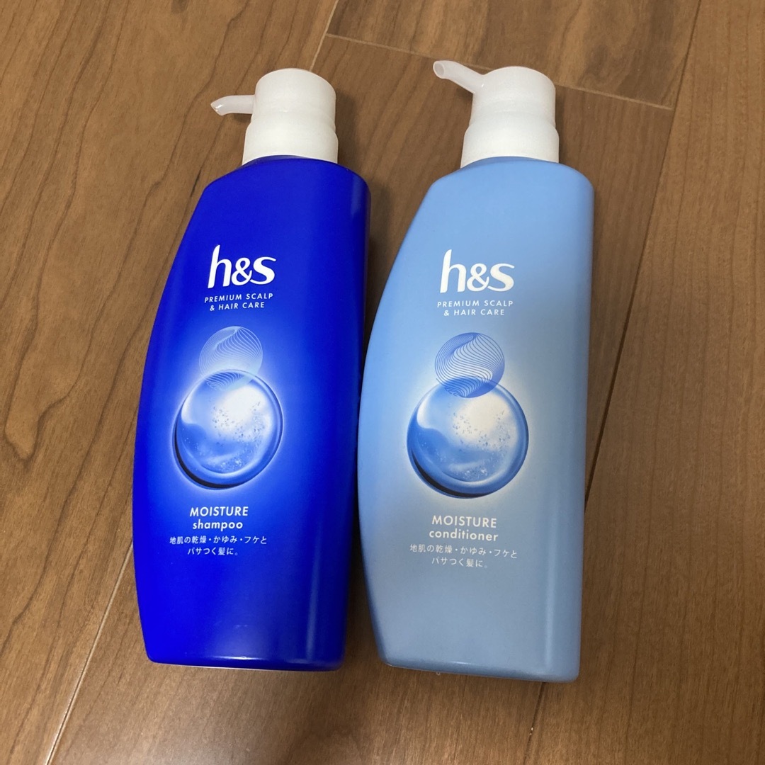 h & s（P & G）(エイチアンドエス)の「h&s モイスチャー シャンプー コンディショナーポンプ 350ml」  コスメ/美容のヘアケア/スタイリング(シャンプー/コンディショナーセット)の商品写真