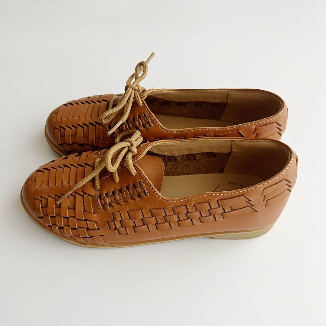 SOOR PLOOM(ソーアプルーム)のSoor ploom Huarache Lace Up 29 キッズ/ベビー/マタニティのキッズ靴/シューズ(15cm~)(スリッポン)の商品写真