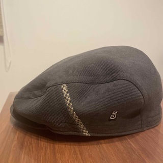 ピエールカルダン(pierre cardin)のハンチングハット　ハンチング帽子　濃いグレー　黒系　ピーエルカルダン(ハンチング/ベレー帽)