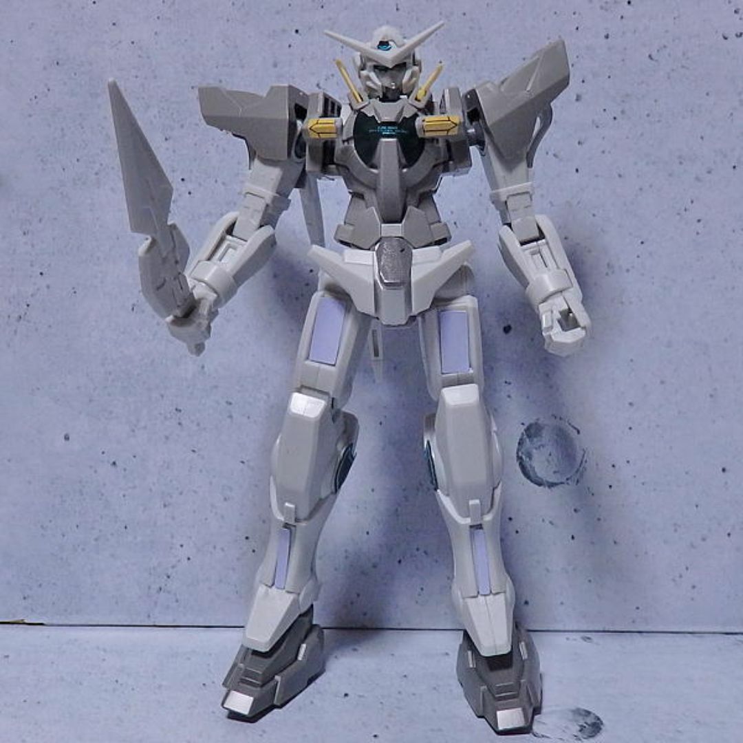 BANDAI(バンダイ)のガンダムエクシア　ロールアウトカラー（ガンダムＯＯ） エンタメ/ホビーのおもちゃ/ぬいぐるみ(プラモデル)の商品写真