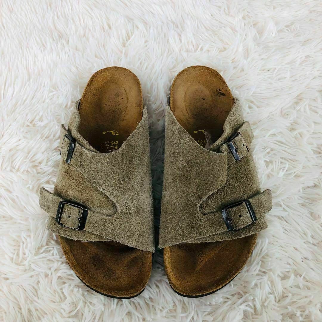 BIRKENSTOCK(ビルケンシュトック)のBIRKENSTOCKビルケンシュトックチューリッヒスエードトープベージュ レディースの靴/シューズ(サンダル)の商品写真