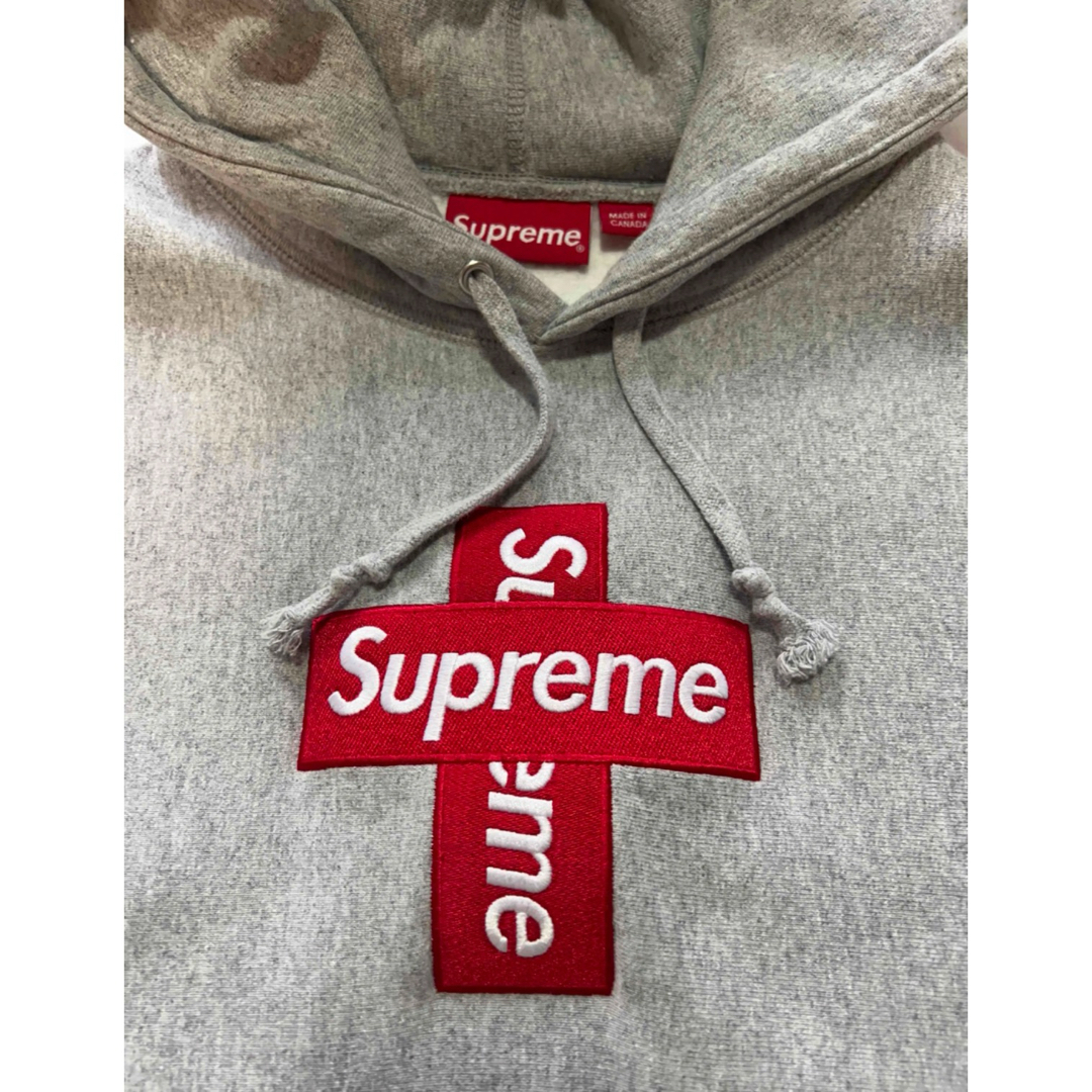 Supreme(シュプリーム)のSupreme Cross Box Logo Hooded Sweatshirt メンズのトップス(パーカー)の商品写真