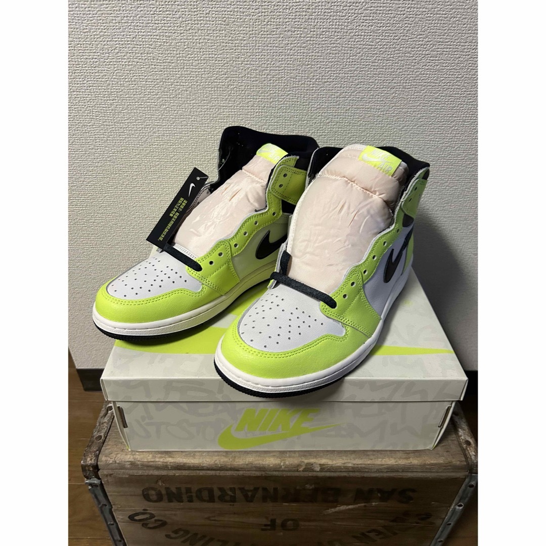 NIKE(ナイキ)のNike Air Jordan 1HighOG"Volt/Visionaire" メンズの靴/シューズ(スニーカー)の商品写真