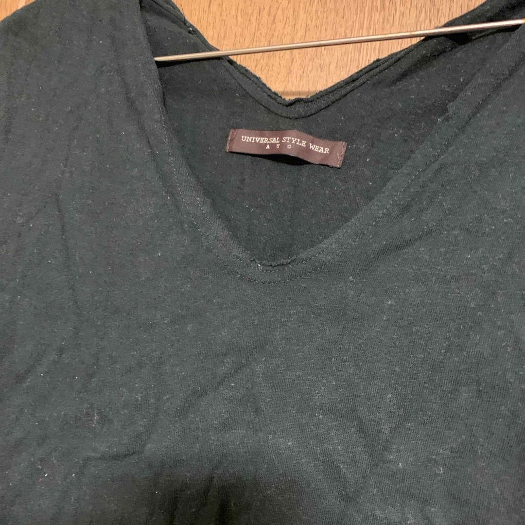 URBAN RESEARCH(アーバンリサーチ)のuniversal style wear 半袖　Vネック　Tシャツ　サイズM  レディースのトップス(Tシャツ(半袖/袖なし))の商品写真