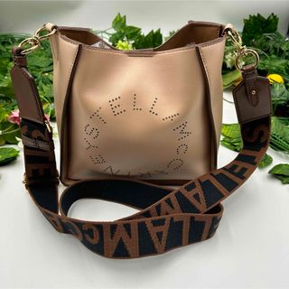 ステラマッカートニー(Stella McCartney)のステラマッカートニー　ロゴ　ショルダーバッグ　ピンクベージュ　【極美品】(ショルダーバッグ)