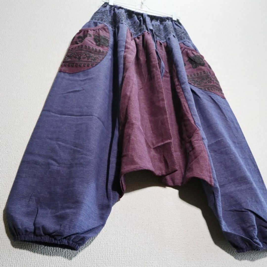 【新品】切り替えカラー　アジアン柄サルエルパンツ　紺・紫系 メンズのパンツ(サルエルパンツ)の商品写真
