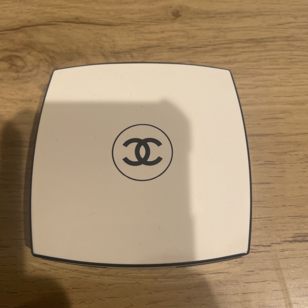 CHANEL(シャネル)のCHANEL  レ ベージュ パレット ルガール テンダー コスメ/美容のベースメイク/化粧品(アイシャドウ)の商品写真