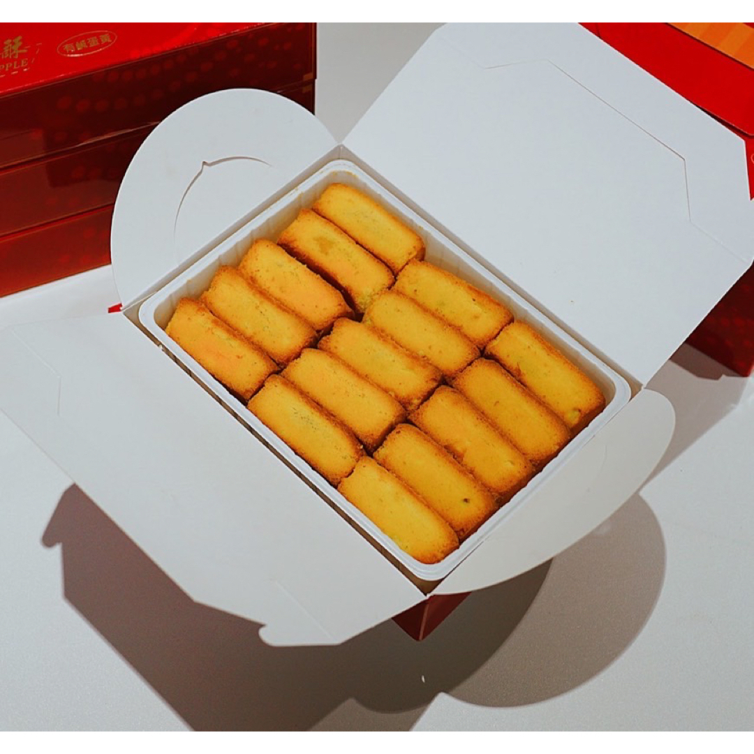 ねこのこ様 小潘鳳凰酥パイナップルケーキ裸15個入り 食品/飲料/酒の食品(菓子/デザート)の商品写真