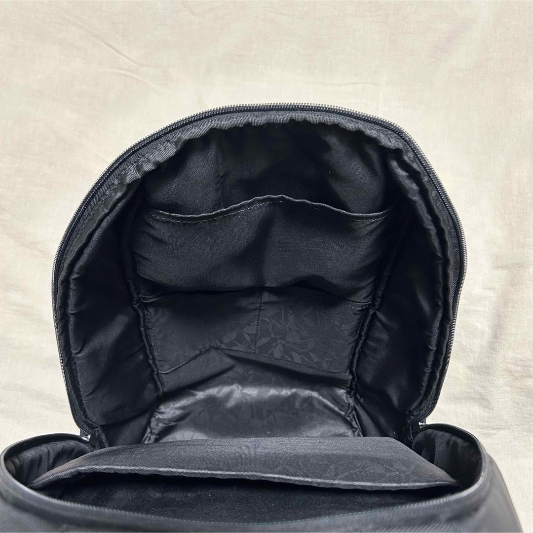 Incase(インケース)のインケース　ビジネス　リュックICON Lite Pack -Black- メンズのバッグ(ビジネスバッグ)の商品写真