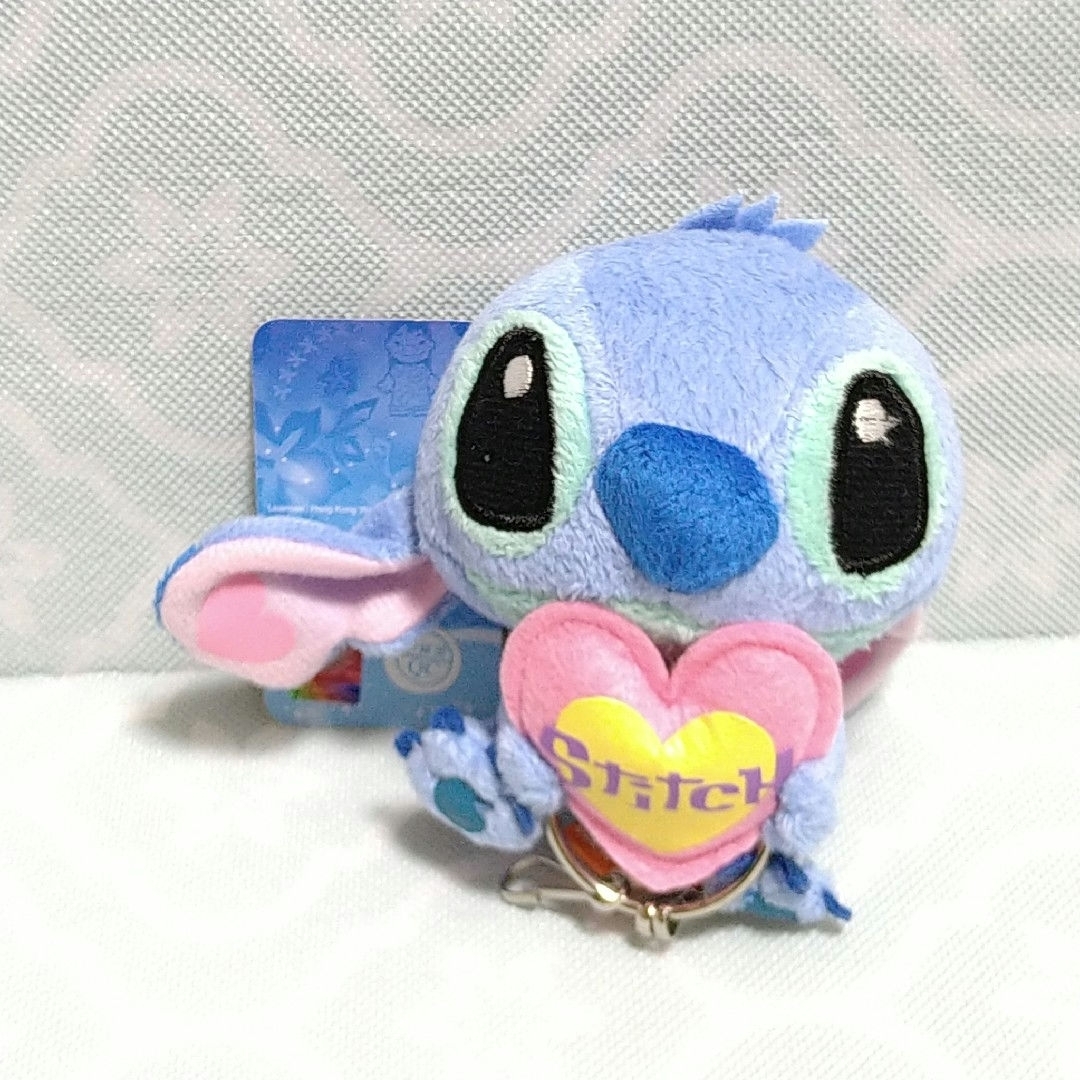 STITCH(スティッチ)のスティッチ   ぬいぐるみマスコット付き  キーケース   Disney エンタメ/ホビーのおもちゃ/ぬいぐるみ(キャラクターグッズ)の商品写真