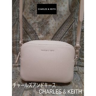 チャールズアンドキース(Charles and Keith)のチャールズアンドキース CHARLES & KEITH 斜め掛けショルダーバッグ(ショルダーバッグ)