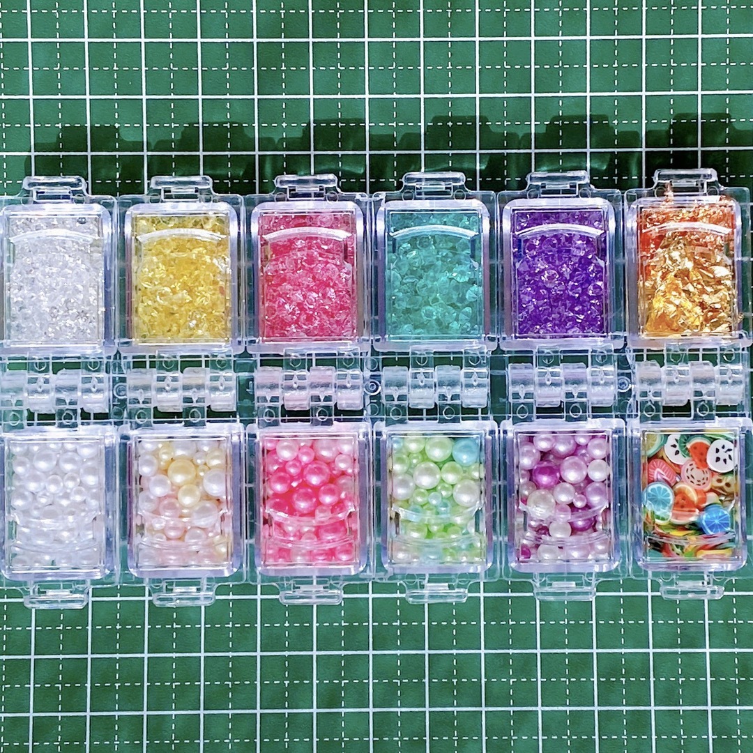  数量限定価格 パールビーズ　金箔　フルーツ 12種類　ハーバリウム　レジン ハンドメイドの素材/材料(各種パーツ)の商品写真