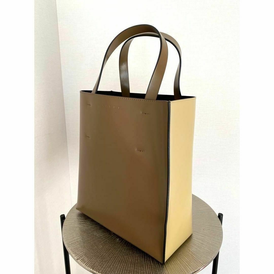 Marni(マルニ)の新品未使用　MARNI Museo トートバッグ　ハンドバッグ　ムゼオ レディースのバッグ(ハンドバッグ)の商品写真