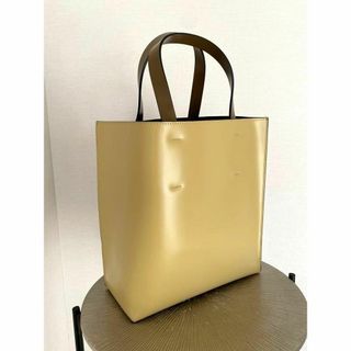 新品未使用　MARNI Museo トートバッグ　ハンドバッグ　ムゼオ