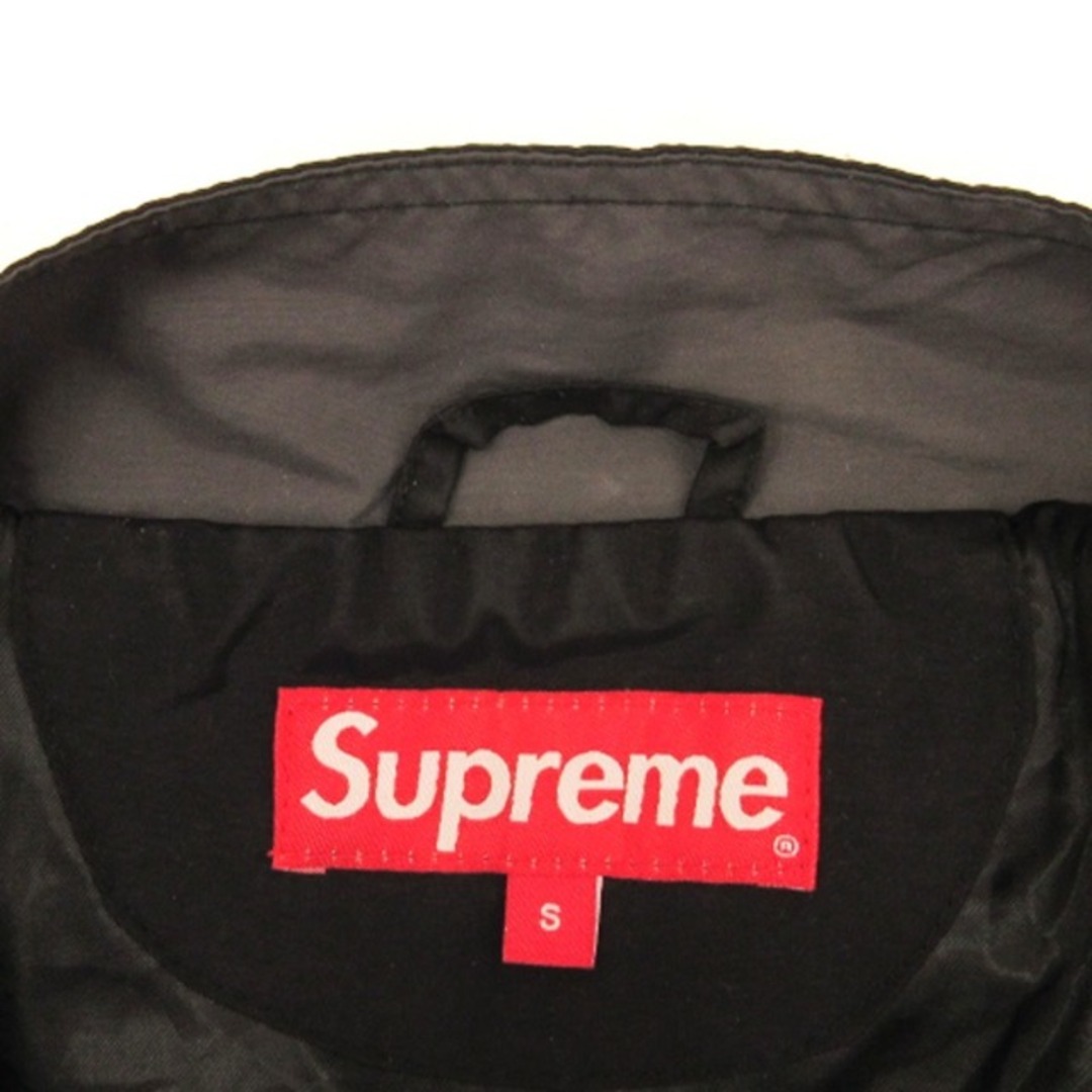 Supreme(シュプリーム)のシュプリーム ショルダーロゴトラック ジャケット ジップアップ ブラック S メンズのジャケット/アウター(ブルゾン)の商品写真