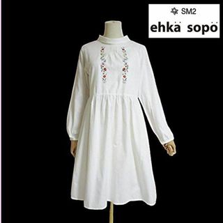 ehka sopo - 【ehka sopo】フラワー刺繍白コットンワンピース 　ロールカラー　膝丈