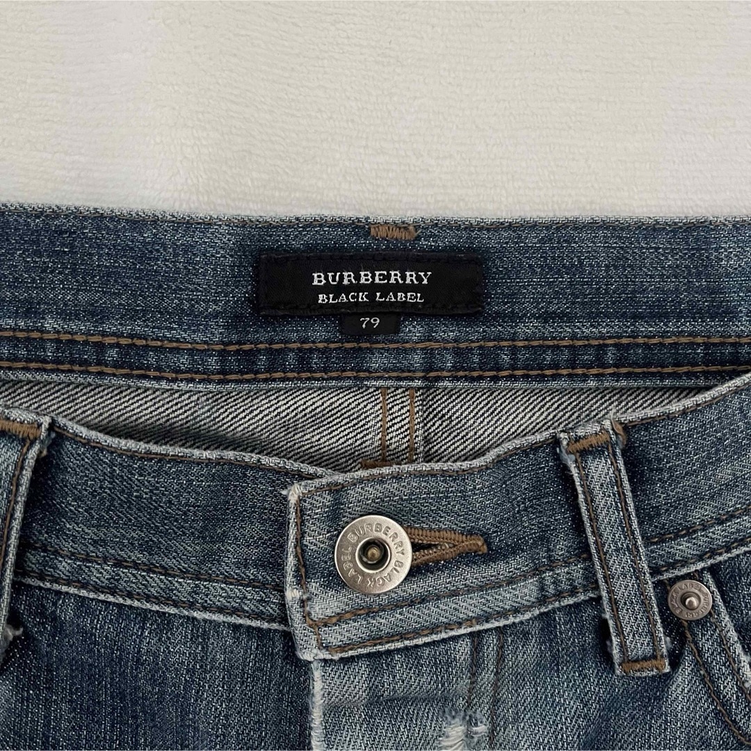 BURBERRY BLACK LABEL(バーバリーブラックレーベル)の廃盤品  バーバリーブラックレーベル ジーンズ デニム size79 メンズのパンツ(デニム/ジーンズ)の商品写真
