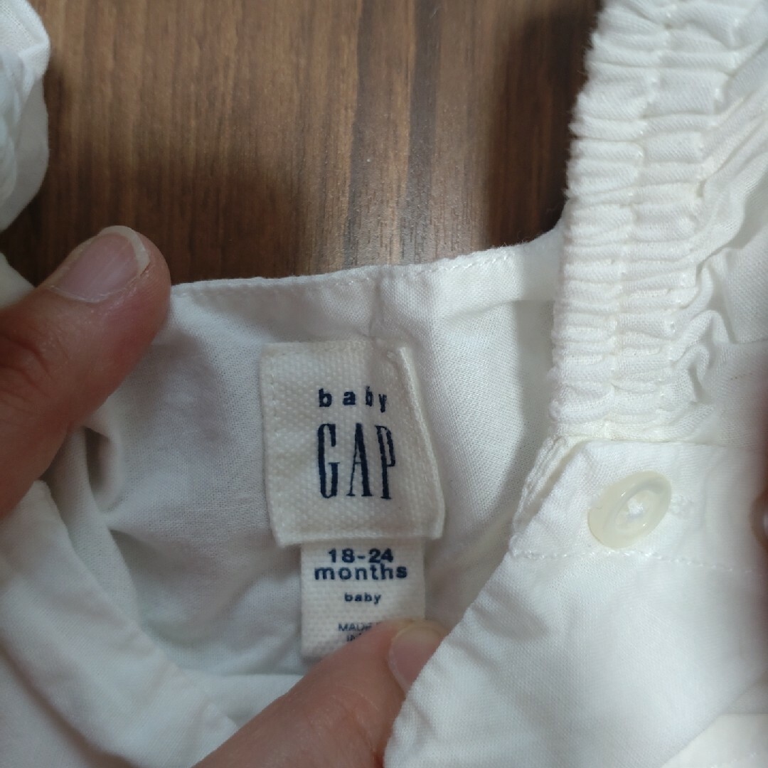 babyGAP(ベビーギャップ)のギャップベビー　チュニック　90センチ キッズ/ベビー/マタニティのキッズ服女の子用(90cm~)(ブラウス)の商品写真