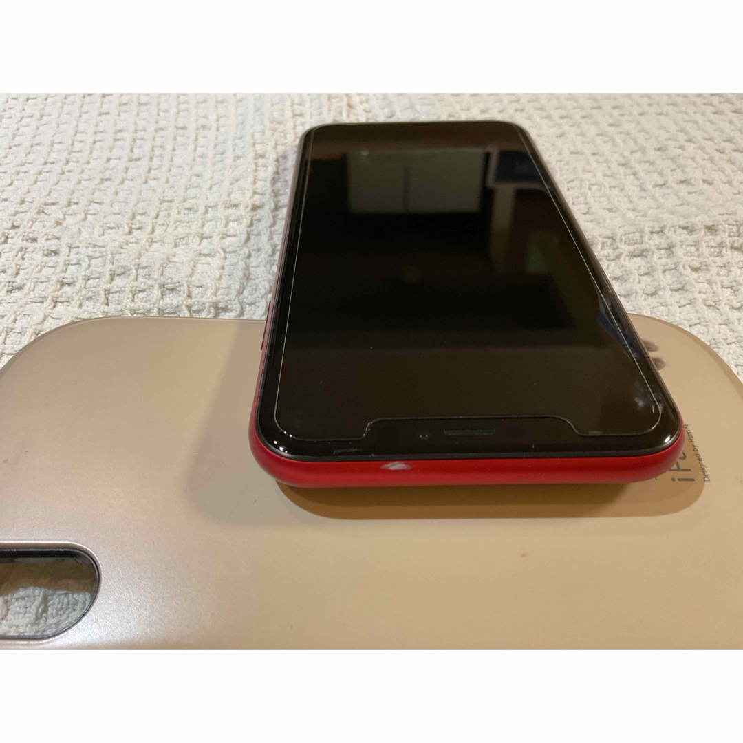 iPhone(アイフォーン)のiPhone XR 64GB レッド スマホ/家電/カメラのスマートフォン/携帯電話(スマートフォン本体)の商品写真