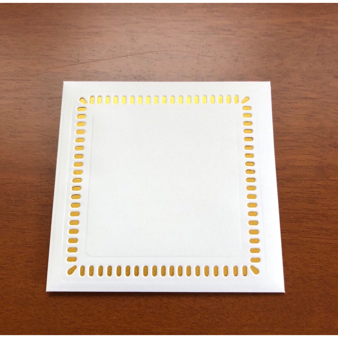 メッセージカードとスクエア封筒　2セット  ゴールド ハンドメイドの文具/ステーショナリー(カード/レター/ラッピング)の商品写真