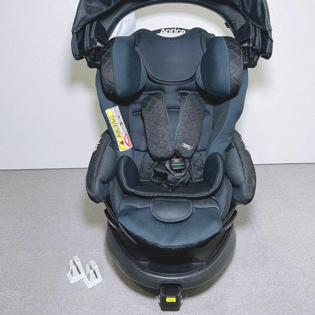 Aprica(アップリカ)のAprica フラディア グロウ ISOFIX プレミアム ブラック キッズ/ベビー/マタニティの外出/移動用品(自動車用チャイルドシート本体)の商品写真