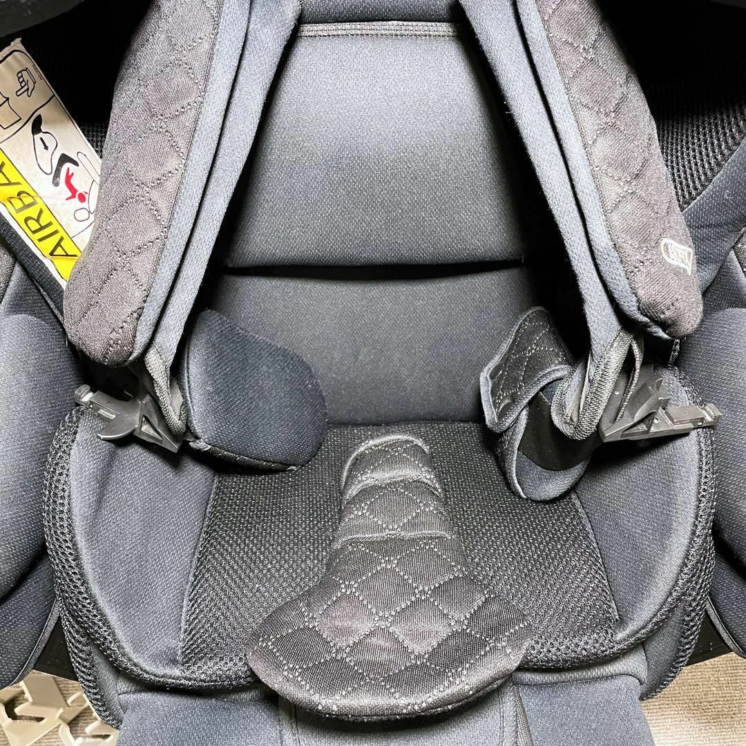 Aprica(アップリカ)のAprica フラディア グロウ ISOFIX プレミアム ブラック キッズ/ベビー/マタニティの外出/移動用品(自動車用チャイルドシート本体)の商品写真