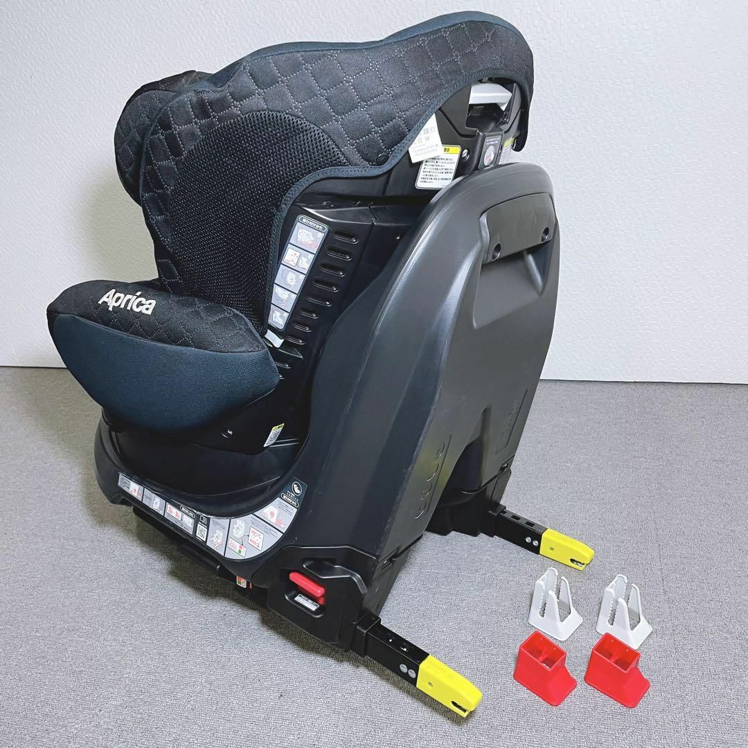 Aprica(アップリカ)のAprica フラディア グロウ ISOFIX プレミアム ブラック キッズ/ベビー/マタニティの外出/移動用品(自動車用チャイルドシート本体)の商品写真