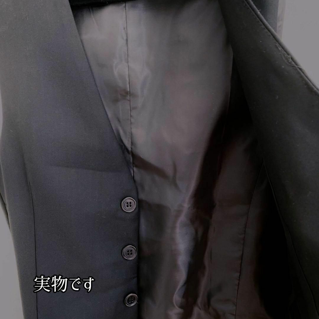 ５つボタン　ベスト　3XL 4L　黒　A297　スーツ　ポケット　ブラック メンズのスーツ(スーツベスト)の商品写真