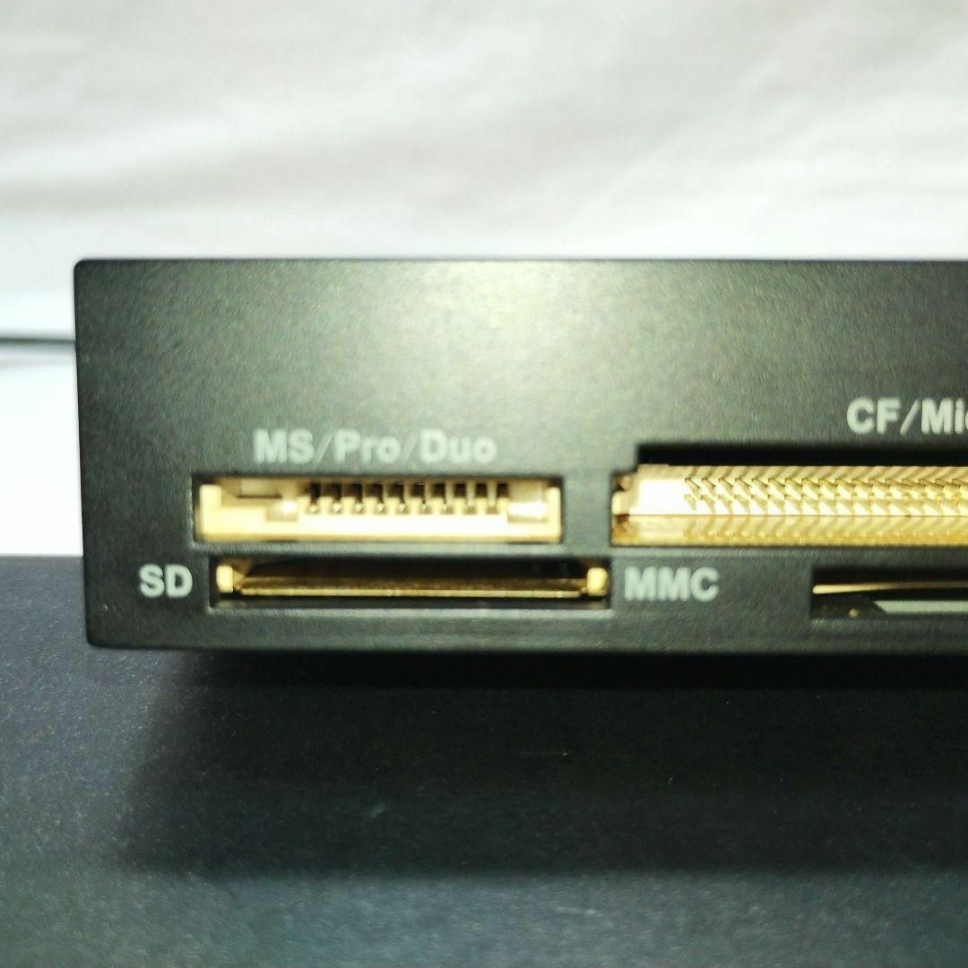 FRONTIER(フロンティア)の内蔵型マルチカードリーダー・ライター　3.5インチベイ　USB2.0 9Pin スマホ/家電/カメラのPC/タブレット(PCパーツ)の商品写真