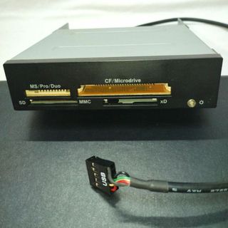 フロンティア(FRONTIER)の内蔵型マルチカードリーダー・ライター　3.5インチベイ　USB2.0 9Pin(PCパーツ)