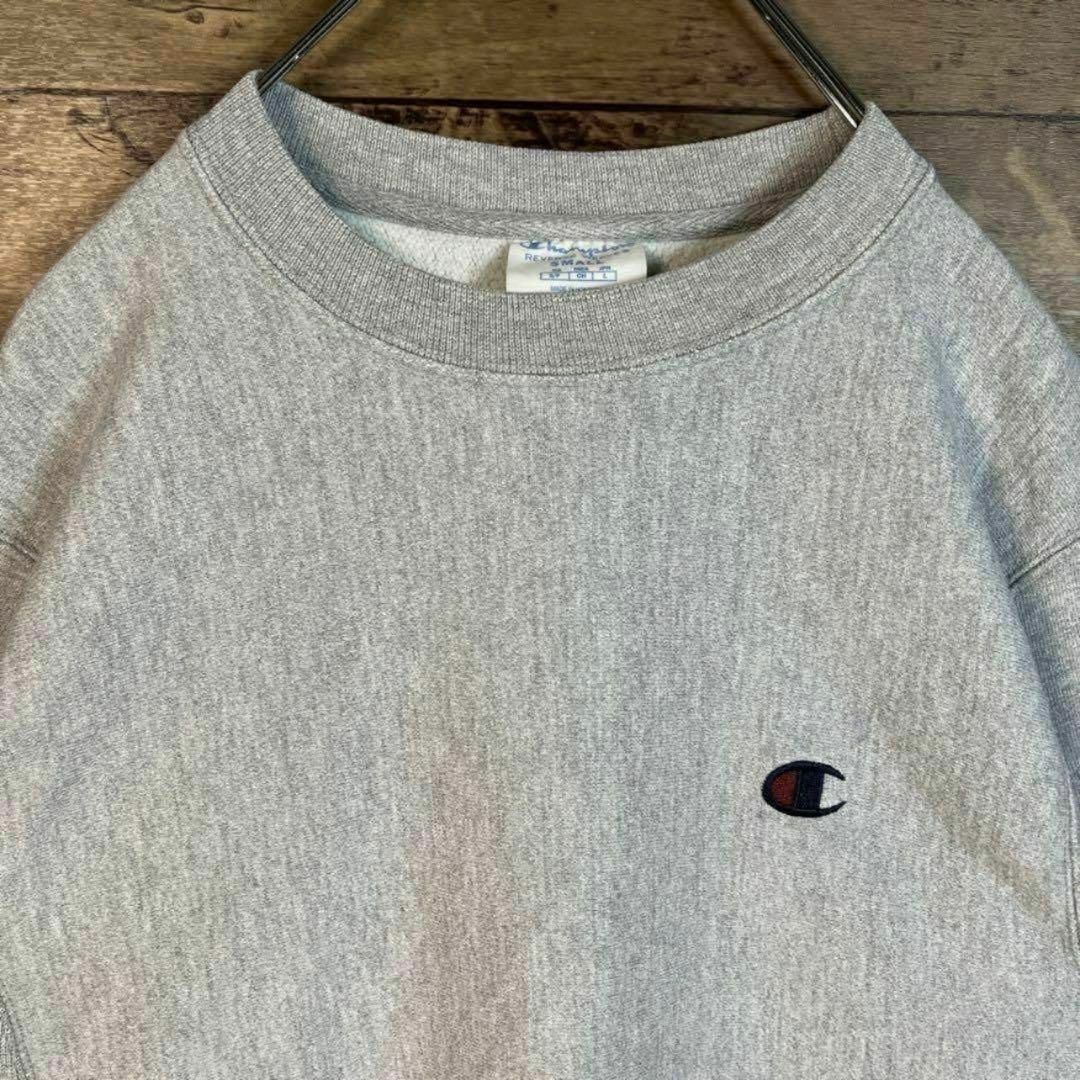 Champion(チャンピオン)の6725 古着　チャンピオン　リバースウィーブ　トレーナー　L 刺繍グレー メンズのトップス(スウェット)の商品写真