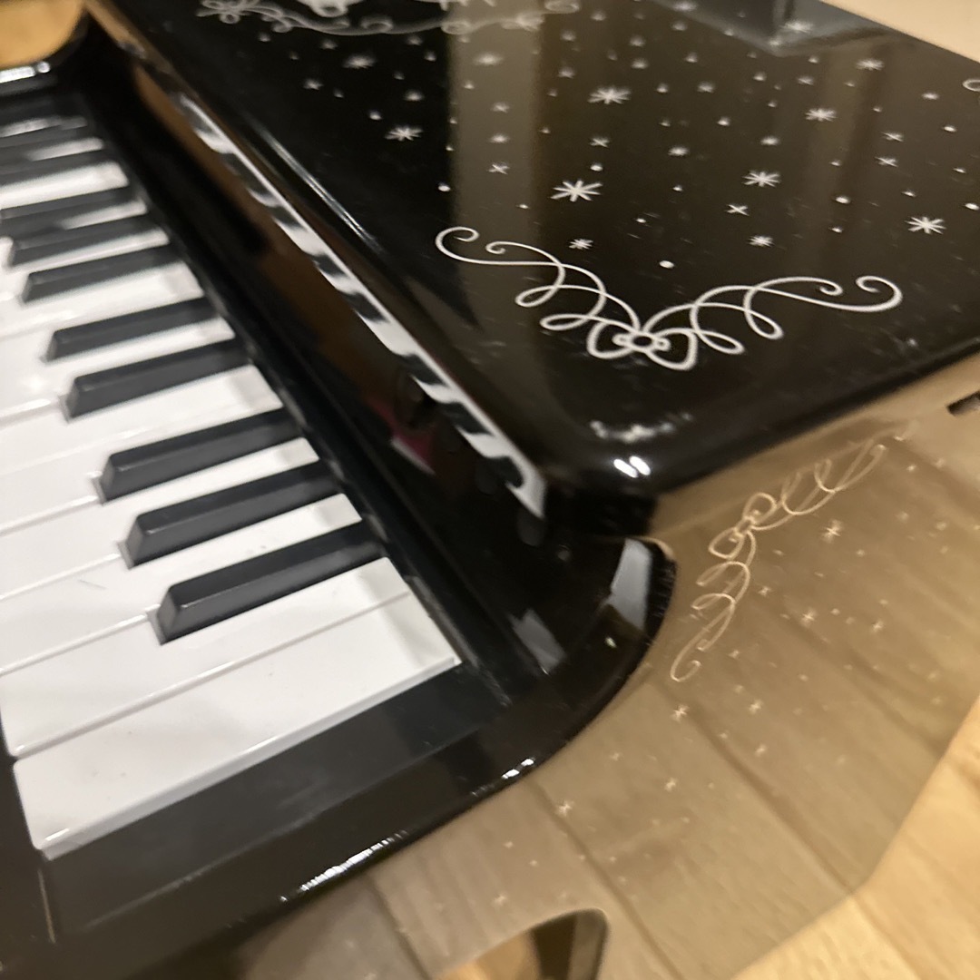 KORG(コルグ)のKORG 　tinypiano  タイニーピアノ　ハローキティー 楽器の鍵盤楽器(電子ピアノ)の商品写真