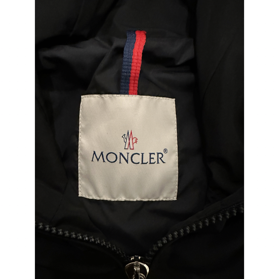 MONCLER(モンクレール)のモンクレール　トパーズ　topaz ブラック　moncler レディースのジャケット/アウター(スプリングコート)の商品写真