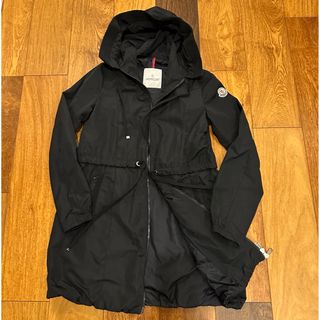 モンクレール(MONCLER)のモンクレール　トパーズ　topaz ブラック　moncler(スプリングコート)