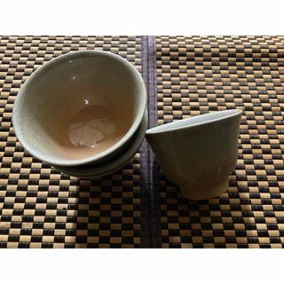 【 湯飲み 】(食器)