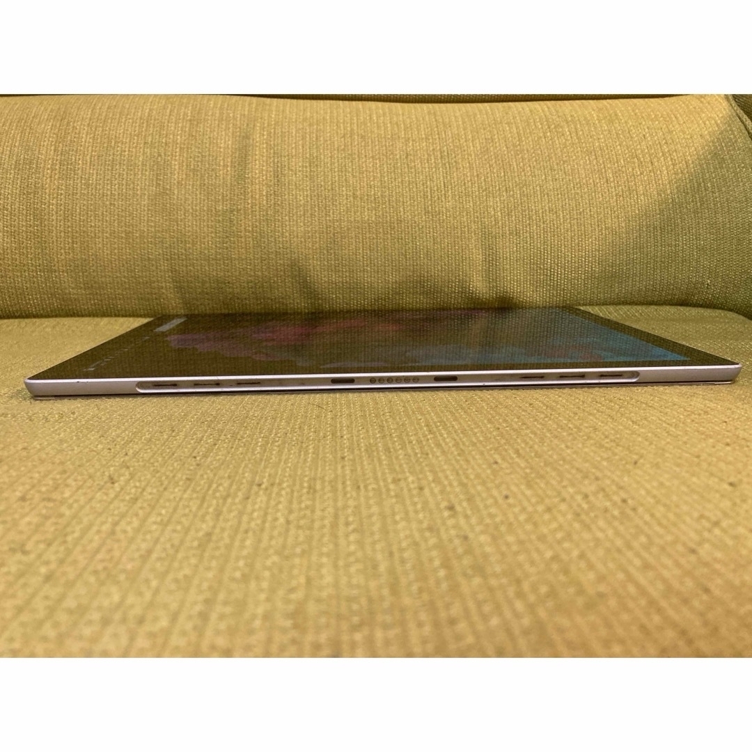Surface Pro5 LTE Advanced (i5/4GB/128GB) スマホ/家電/カメラのPC/タブレット(タブレット)の商品写真