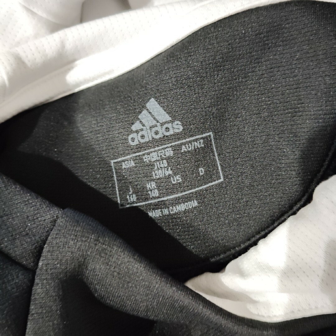 adidas(アディダス)のアディダスセットアップ キッズ/ベビー/マタニティのキッズ服男の子用(90cm~)(Tシャツ/カットソー)の商品写真