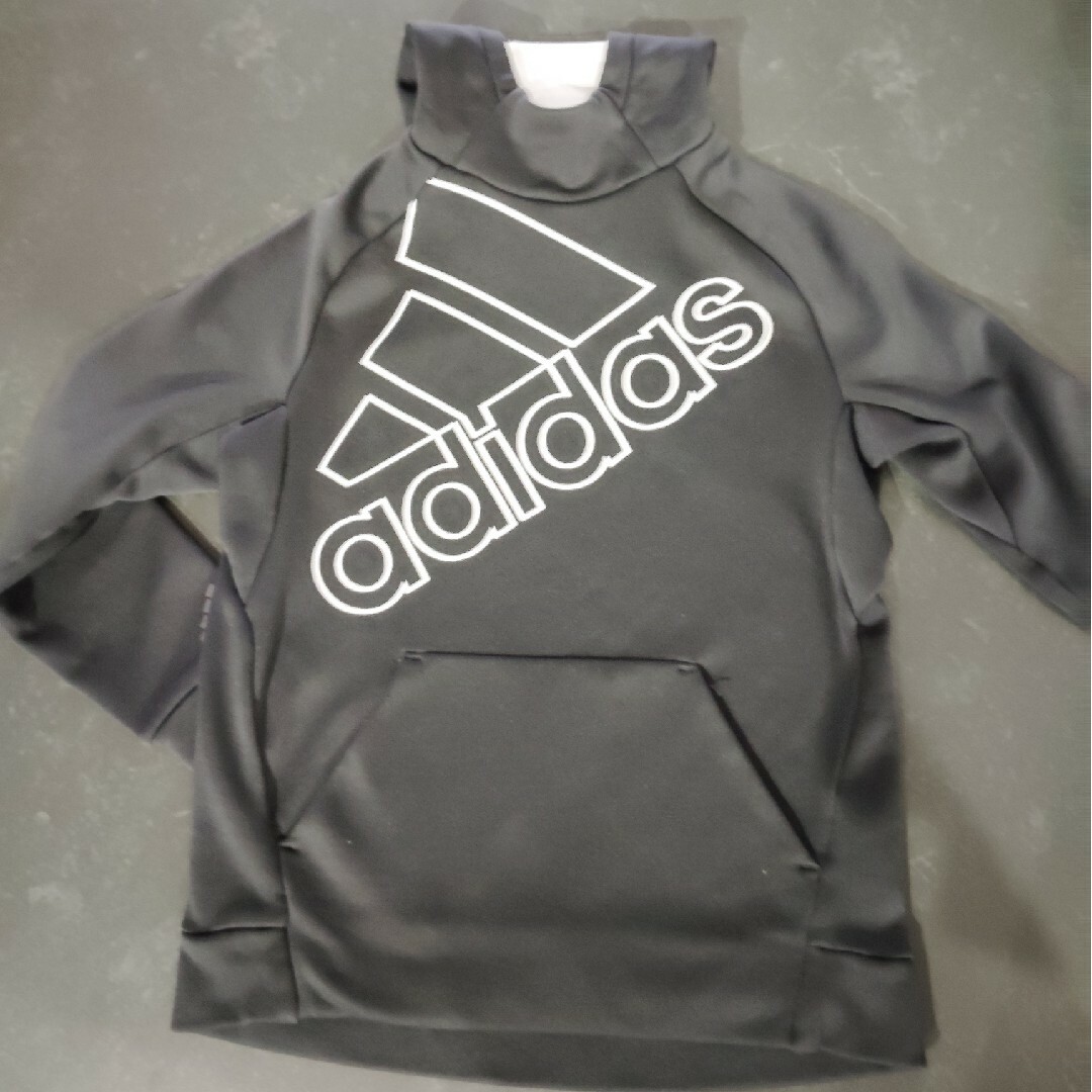 adidas(アディダス)のアディダスセットアップ キッズ/ベビー/マタニティのキッズ服男の子用(90cm~)(Tシャツ/カットソー)の商品写真