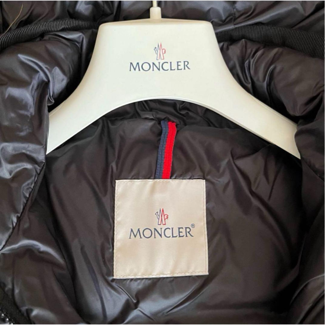 MONCLER(モンクレール)の【美品】MONCLER モンクレール ダウンコート エルミファー レディースのジャケット/アウター(ダウンコート)の商品写真