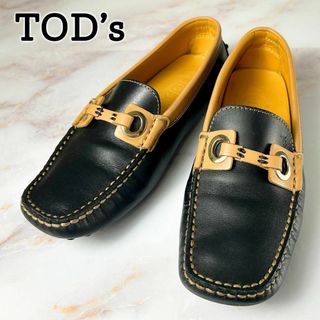 トッズ(TOD'S)の【美品】トッズ　ドライビングシューズ　レザー　ダークネイビー　36.5サイズ(ローファー/革靴)