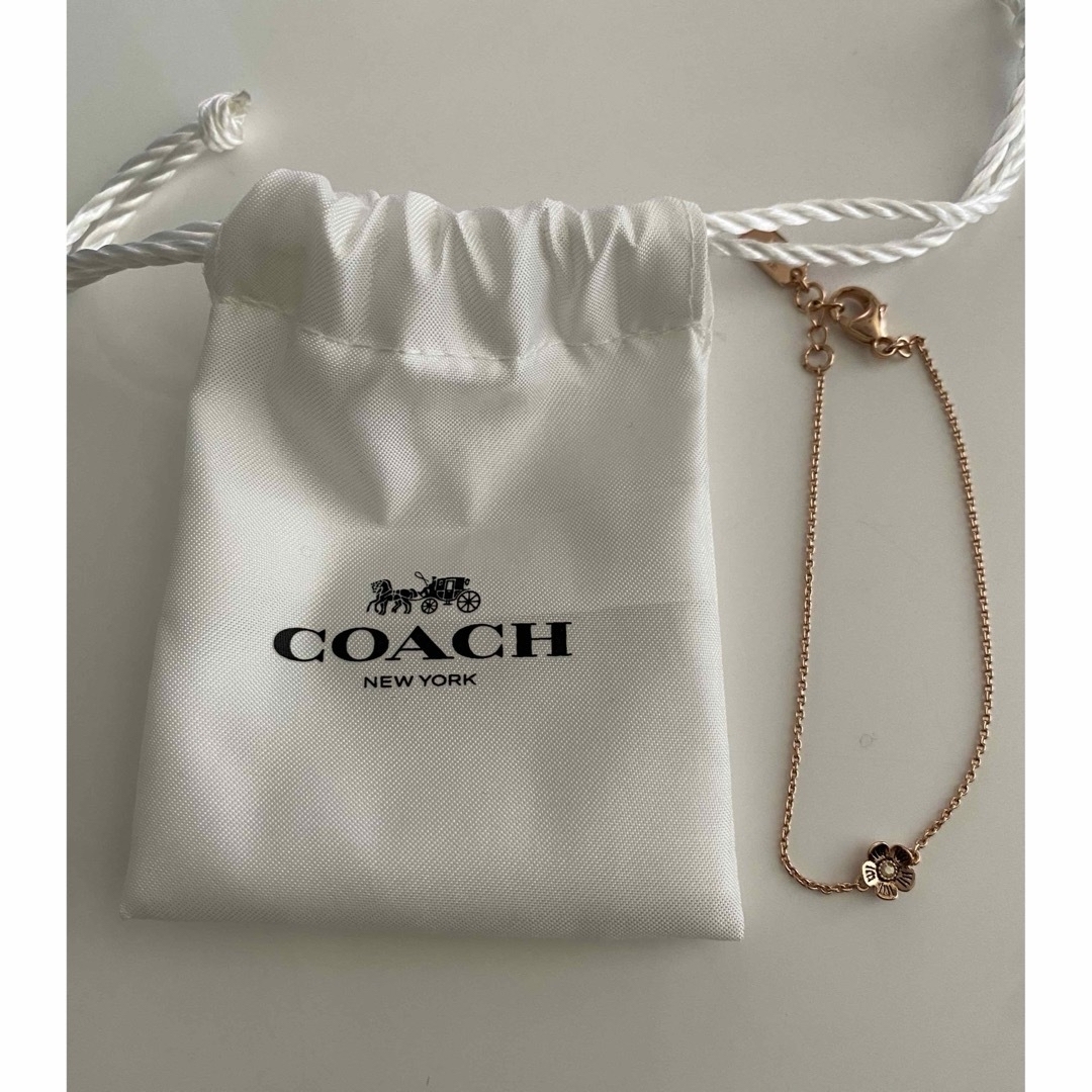 COACH(コーチ)のコーチ　ブレスレット　花 レディースのアクセサリー(ブレスレット/バングル)の商品写真