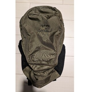 アークテリクス(ARC'TERYX)の旧型　アークテリクス　マンティス26  カーキ(バッグパック/リュック)