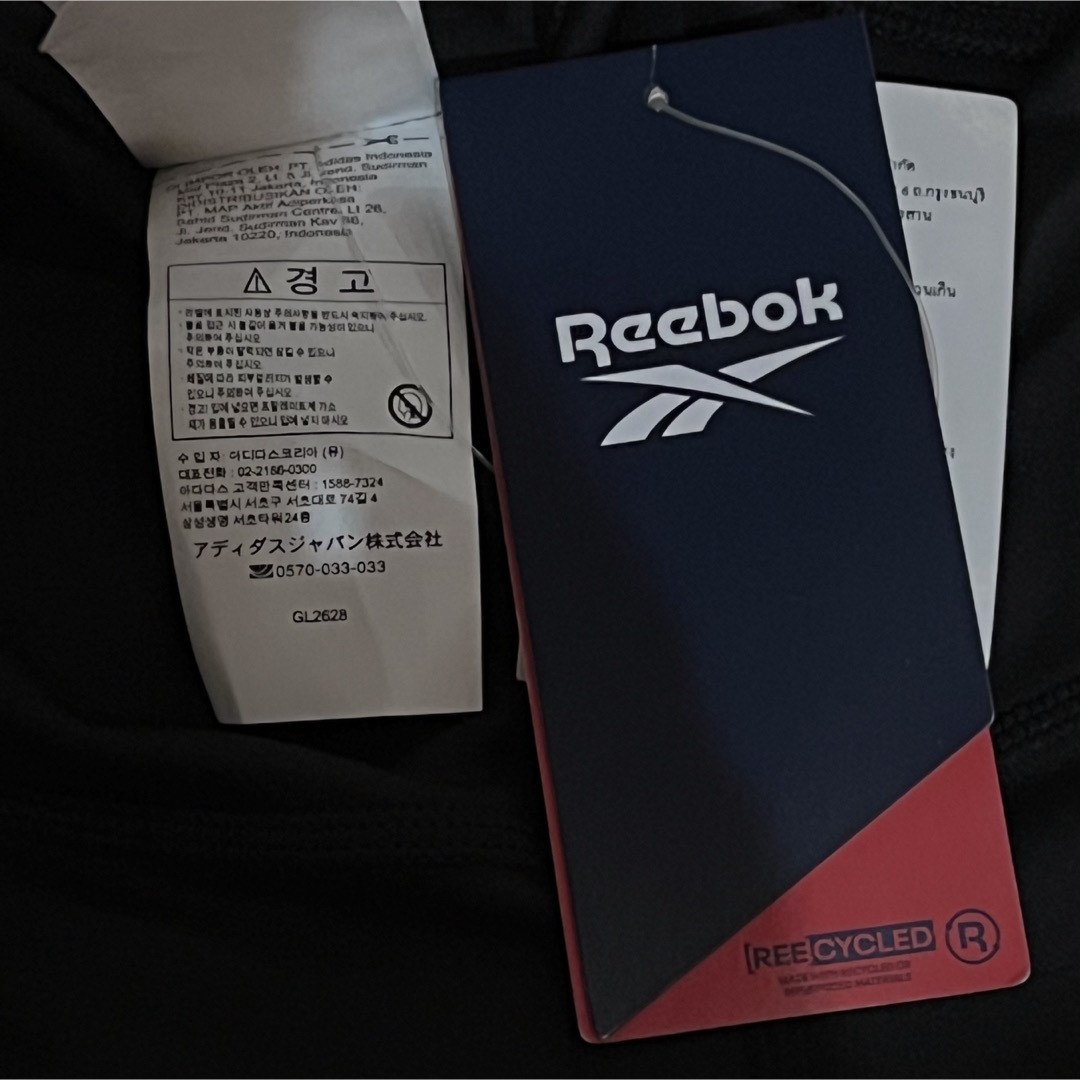 Reebok(リーボック)の【新品未使用】リーボック 男性用 水着 Mサイズ 七分丈 タグ付き Reebok スポーツ/アウトドアのスポーツ/アウトドア その他(マリン/スイミング)の商品写真