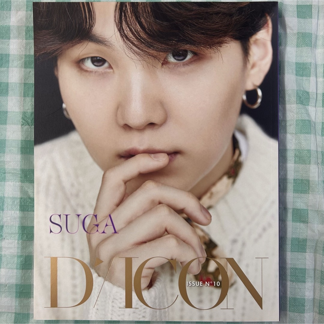 防弾少年団(BTS)(ボウダンショウネンダン)の中古『Dicon Member Edition SUGA』 エンタメ/ホビーの本(アート/エンタメ)の商品写真