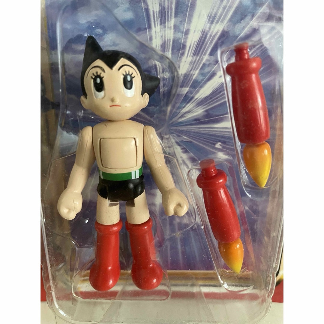 鉄腕アトムフィギュア。手塚治虫アクションフィギュア 鉄腕アトムフィギュア。手塚治虫アクションフィギュア