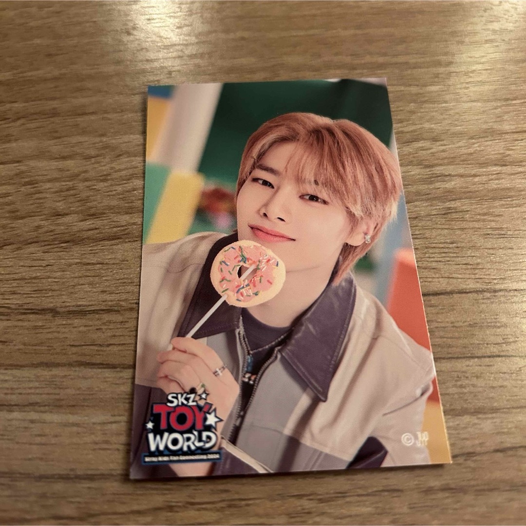 Stray Kids(ストレイキッズ)のアイエン⭐️stray kids ファンミーティング FCくじ ステッカー エンタメ/ホビーのタレントグッズ(アイドルグッズ)の商品写真
