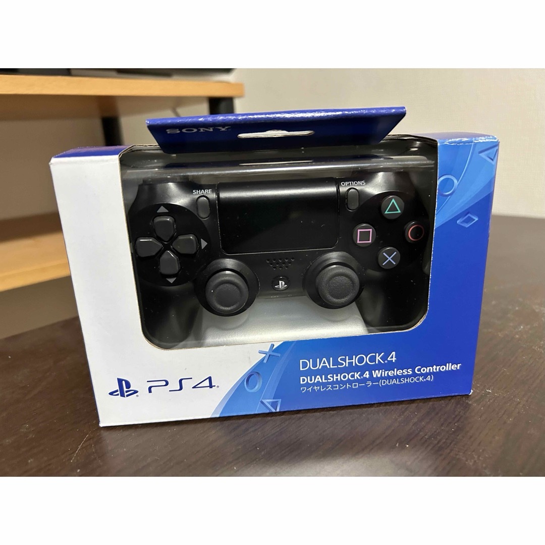 PS4 コントローラー エンタメ/ホビーのゲームソフト/ゲーム機本体(家庭用ゲーム機本体)の商品写真