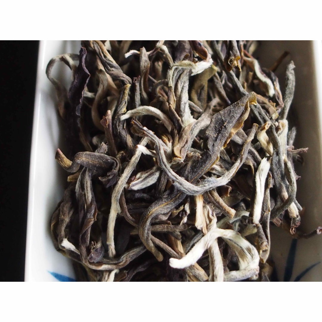 中国茶　台湾茶　茉莉花茶　ジャスミン茶　特級大龍毫　２０ｇ 食品/飲料/酒の飲料(茶)の商品写真