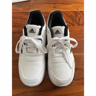 adidas スニーカー　21センチ